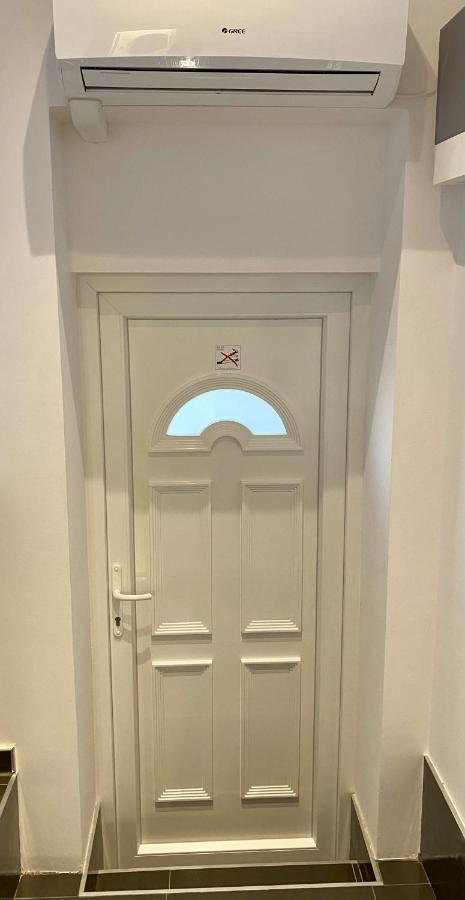 Art Apartment Szeged Esterno foto