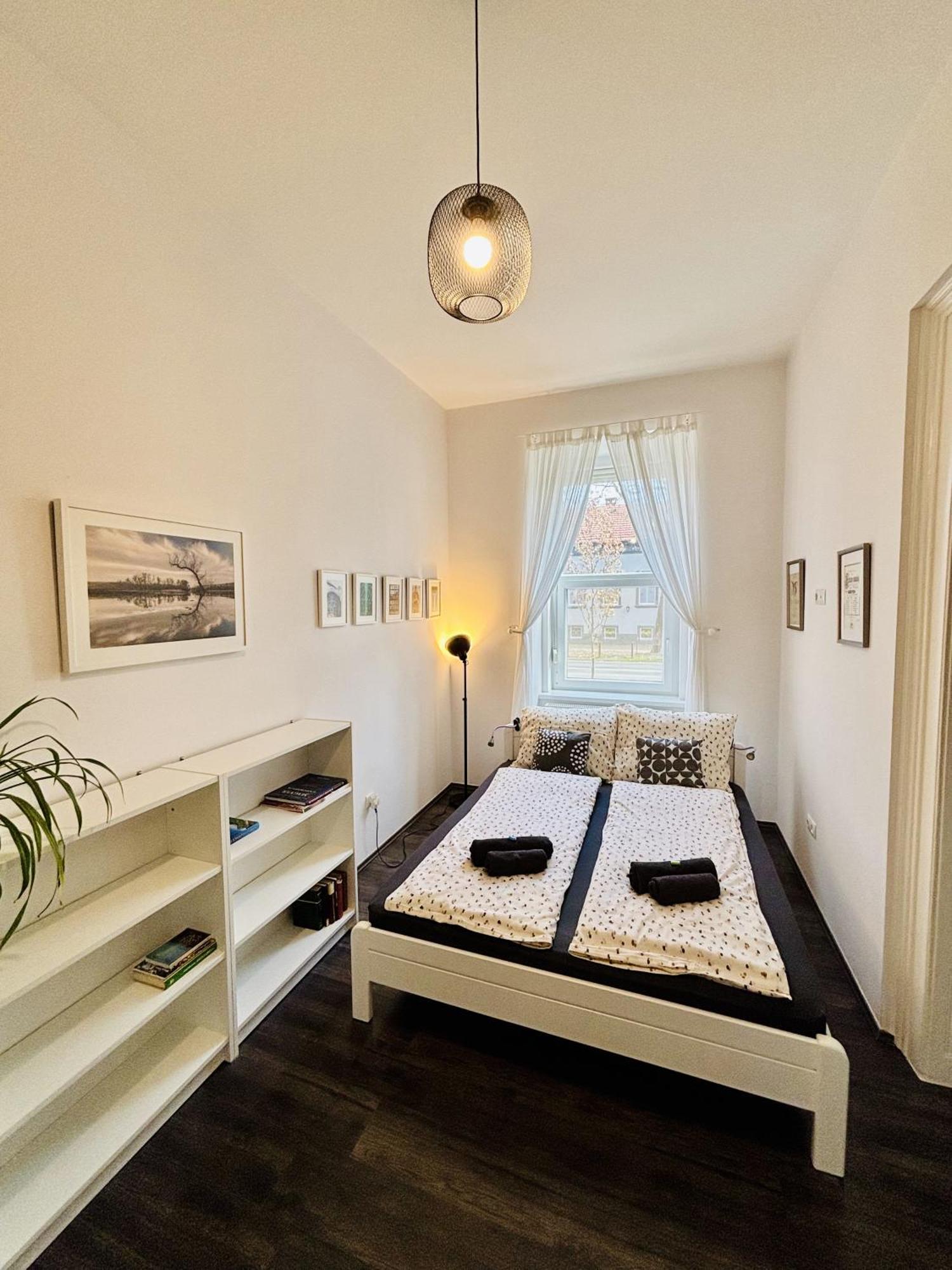 Art Apartment Szeged Esterno foto
